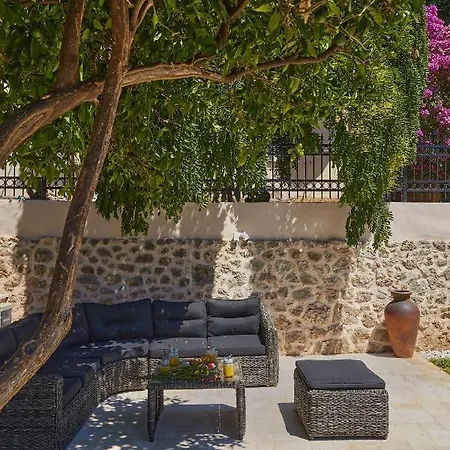 Holiday home Festina Lente