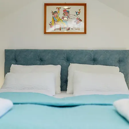 Holiday home Festina Lente