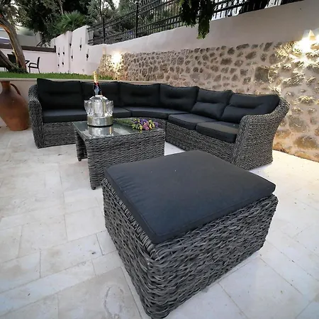 Holiday home Festina Lente