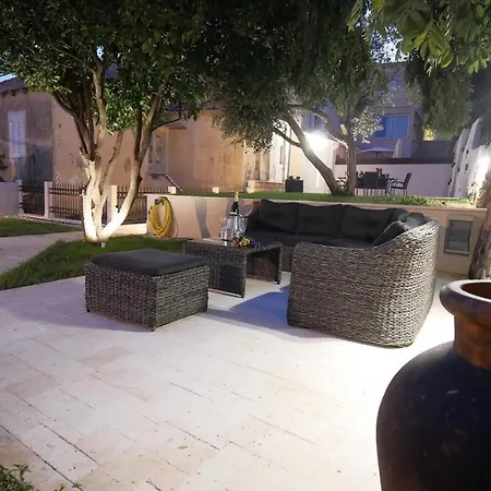 Festina Lente Hébergement de vacances