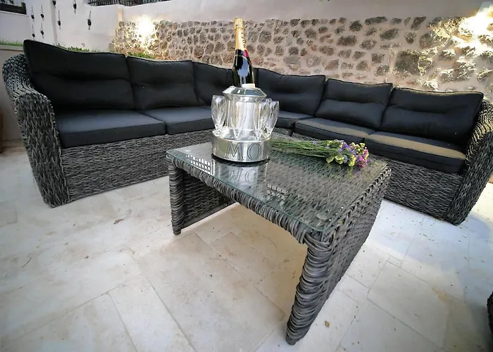 Festina Lente Holiday home *