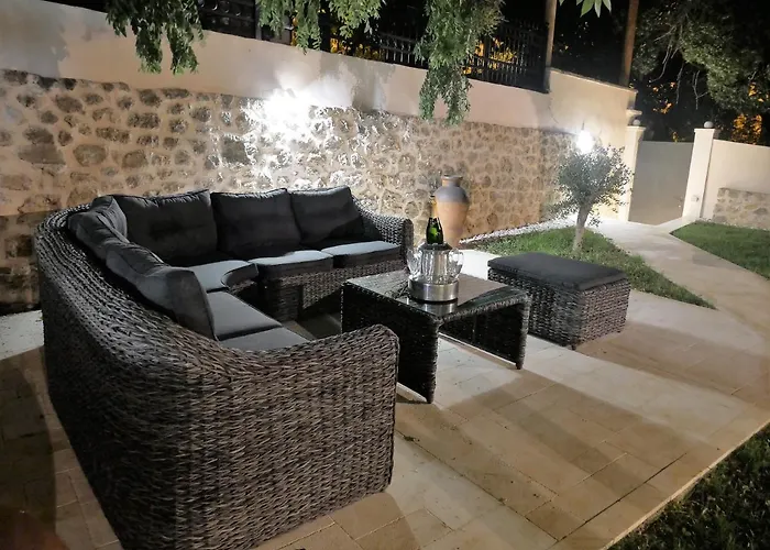 Festina Lente Ντουμπρόβνικ